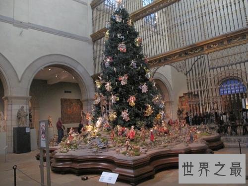 全球最美的十四大圣诞树，在绝美的艺术下度过平安夜