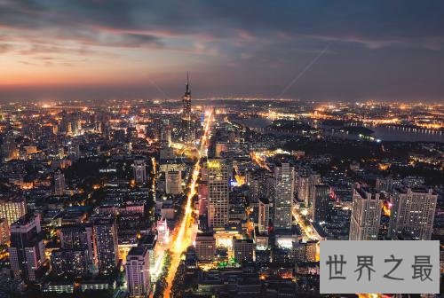 中国最美夜景十大城市，国际化大都市不及这些美