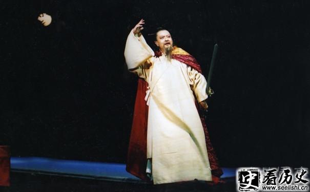 仗剑远游的李白