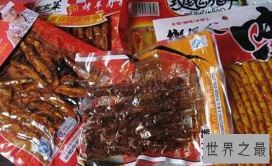 揭秘垃圾食品的制作过程,看完你还敢吃吗?