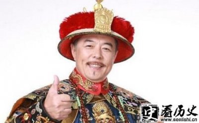 ​乾隆帝弘历几岁登基的 弘历登基顺利吗