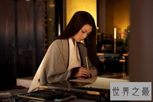 世界最早的长篇小说,居然是出自女作家之手!