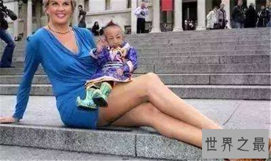 最长的腿拥有者身高1.95米,腿长1.35米!