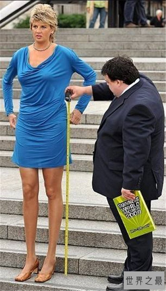 最长的腿拥有者身高1.95米,腿长1.35米!