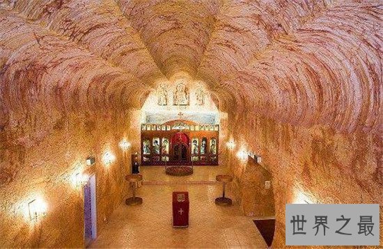 世界最热小镇,热到50℃,居民全都住在地底下!