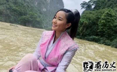 ​蜀山战纪玉无心是素因的女儿吗