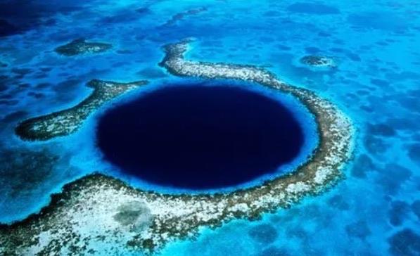 探秘世界著名天坑有哪些(小寨天坑到底有多深) 3