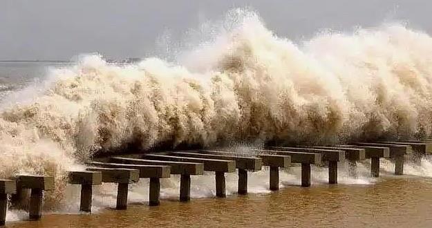 探秘潮汐是怎么形成的(潮汐形成的条件) 2