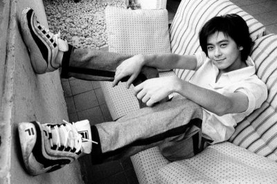 ​林志颖年轻时的照片帅气（林志颖早年长发旧照颜值青涩帅气）