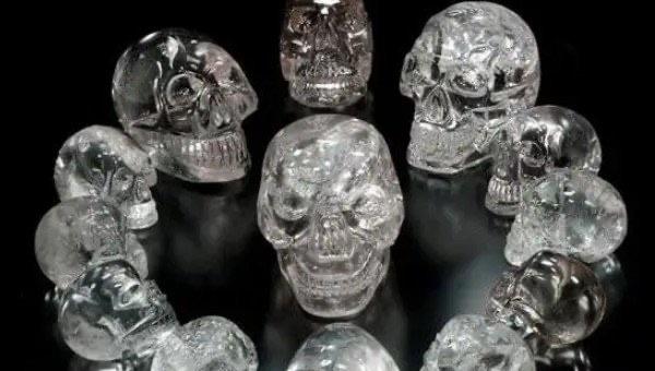 探秘水晶头骨之谜，水晶头骨真相  3