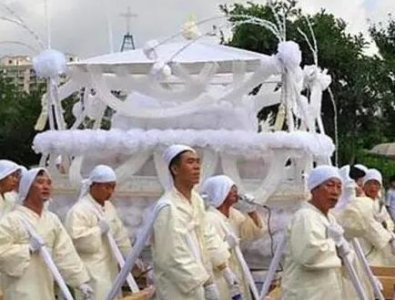 ​古代棺材有几种颜色 分别代表什么