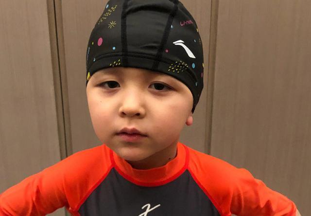 邓莎家的大麟子又帅了,清新俊逸造型百变,继承妈妈的优秀基因