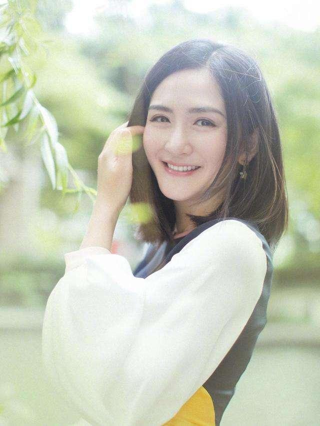 何炅捧红的艺人: 刘宪华李易峰王嘉尔在榜, 谢娜马丽也在