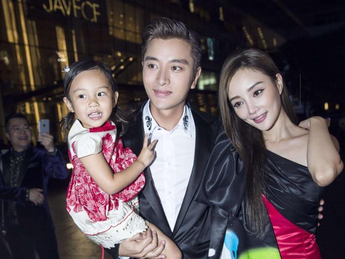 李小璐家世曝光惹争议,背景靠山太强大!网友:原来她这么低调?