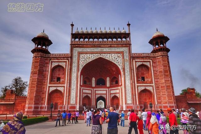 印度泰姬陵背后的骇人故事:皇帝为爱妃建陵,竟先杀了设计师之妻