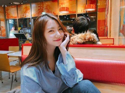 《produce48》颜值排名,宫脇咲良第三,而她神似裴珠泫!