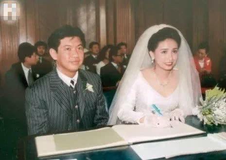 19岁成最美港姐,26岁嫁豪门生两子一女,50岁丧夫让人怜惜