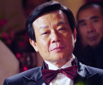 63岁寇世勋,现实版大老爷,两个漂亮老婆,儿子被称为最帅星二代