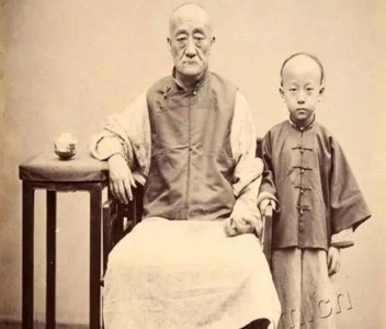 ​老照片：6张清末生活照，图4很可怜，最后一张揭露清朝陋习