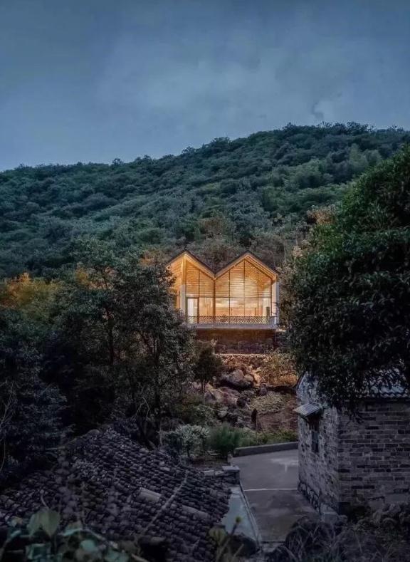 最近超级火爆的民宿综艺,那些民宿都在哪里?