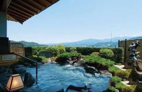 直击日本10大最著名的温泉,每一个都美的如人间仙境