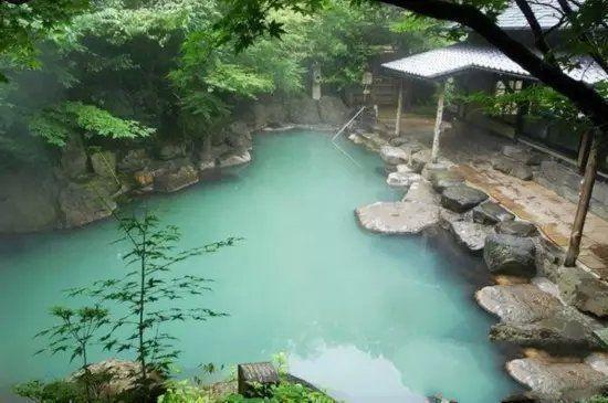 直击日本10大最著名的温泉,每一个都美的如人间仙境