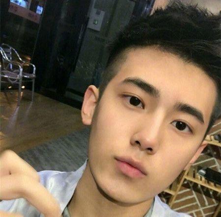 据调查最受欢迎的8款男发造型,夏季换个造型一起潮起来吧