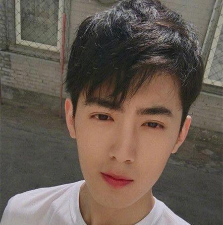 据调查最受欢迎的8款男发造型,夏季换个造型一起潮起来吧