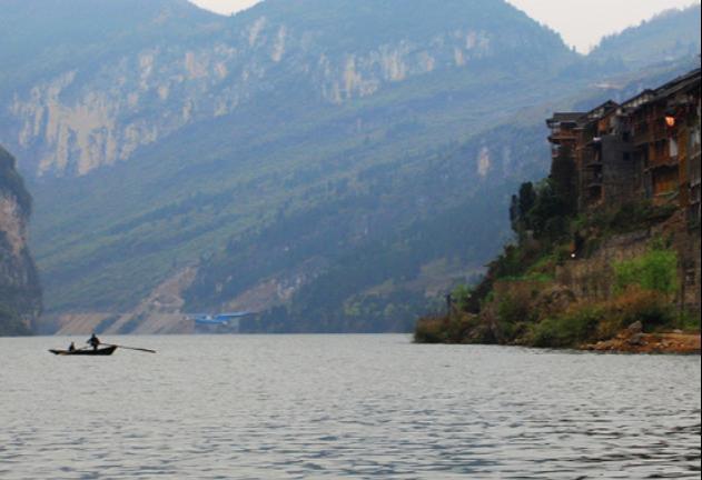 重庆最“梦幻”的古镇,隐藏一条百米画廊,景色如仙境美过洪崖洞
