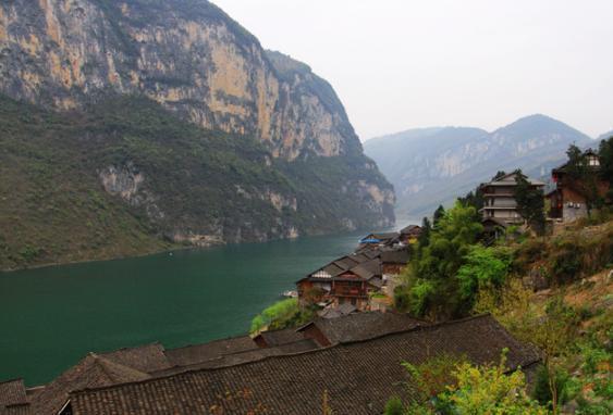 重庆最“梦幻”的古镇,隐藏一条百米画廊,景色如仙境美过洪崖洞
