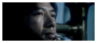 看剧中明星点烟,周润发经典,张国荣潇洒,乌鸦张耀扬最难学!