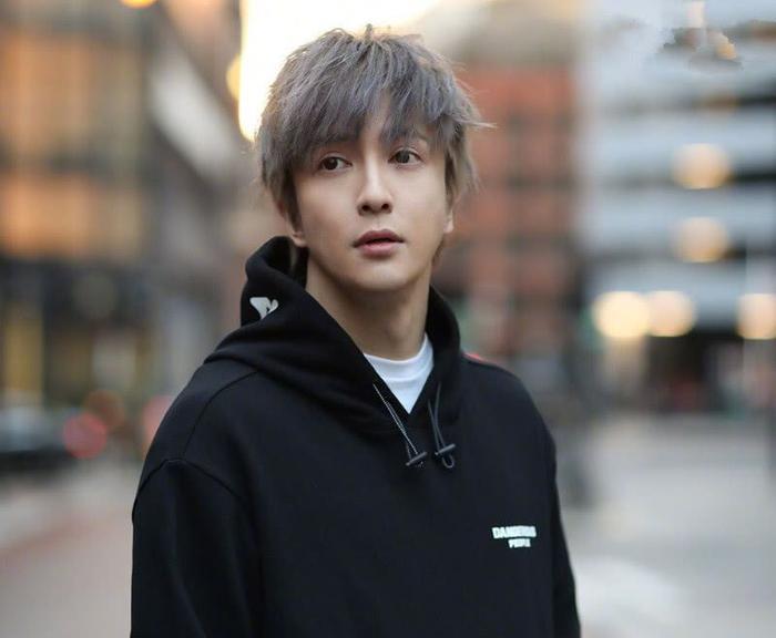 薛之谦新歌即将上线,曲风成最大亮点,网友:活该你红一辈子