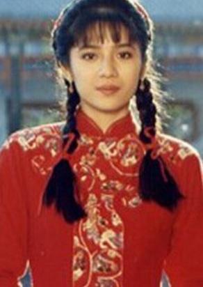 最美琼瑶女郎,遭张庭“插足”婚姻,被朋友骗1200万,靠儿子生活