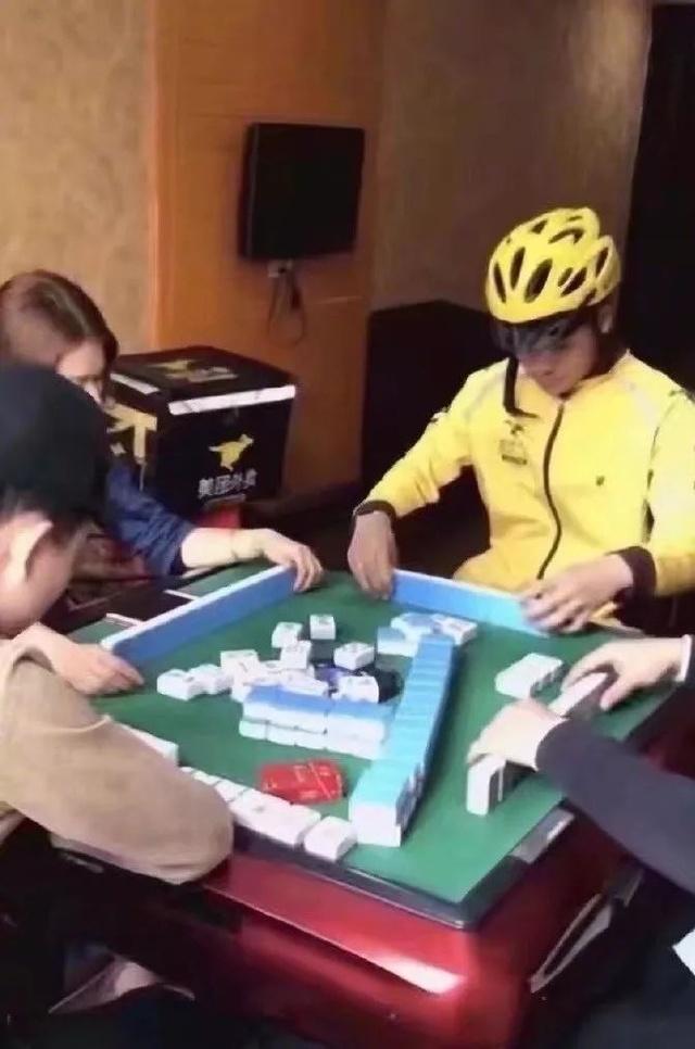 搞笑:厉害了!外卖小哥被称为中国最神秘的组织?