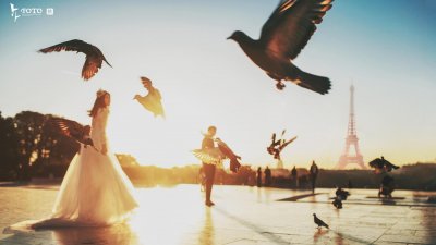 ​我们去巴黎铁塔我们去布拉格桥下我们去最浪漫最动人但别人不知道