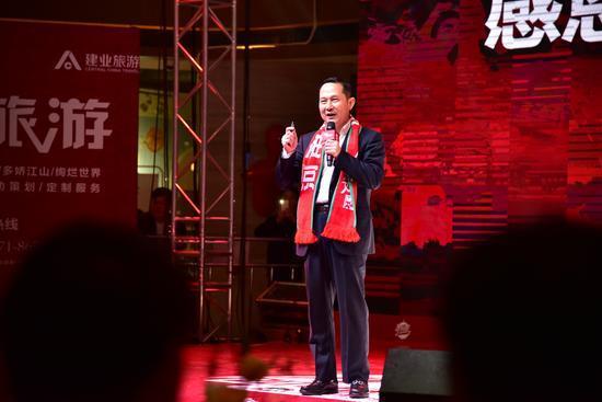 建业足球坚守二十多年最大功臣 他是河南足球真正的教父!