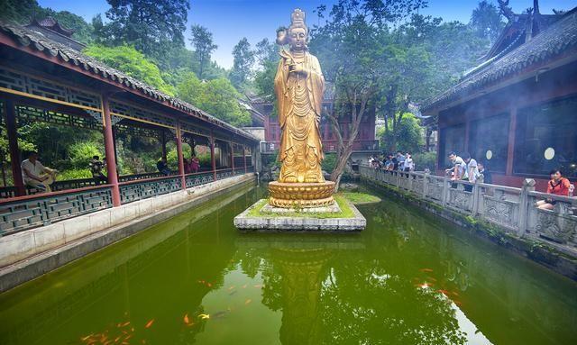 弘福寺,是贵阳最大、最出名的寺庙