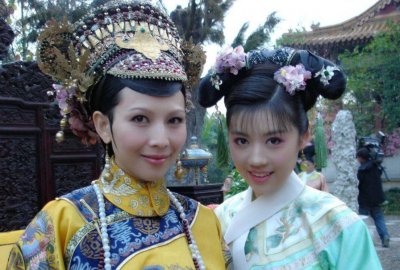 ​她是《》最平庸的“歪脖子”青樱，童星出道，10岁就成影后