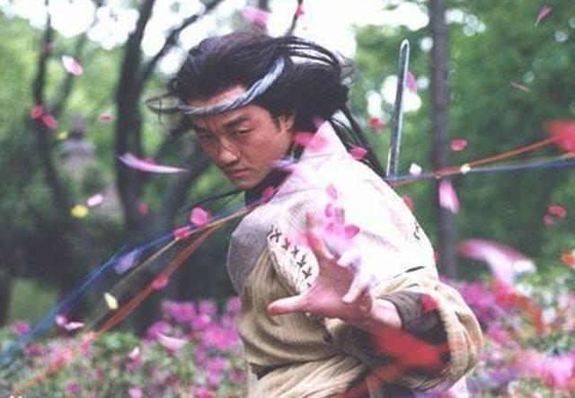 我们都欠李亚鹏一个道歉,这版《笑傲江湖》可能才是最好的