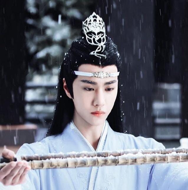 王一博撞脸发际线小吴?粉丝怒怼:这是我听过的最不要脸的话