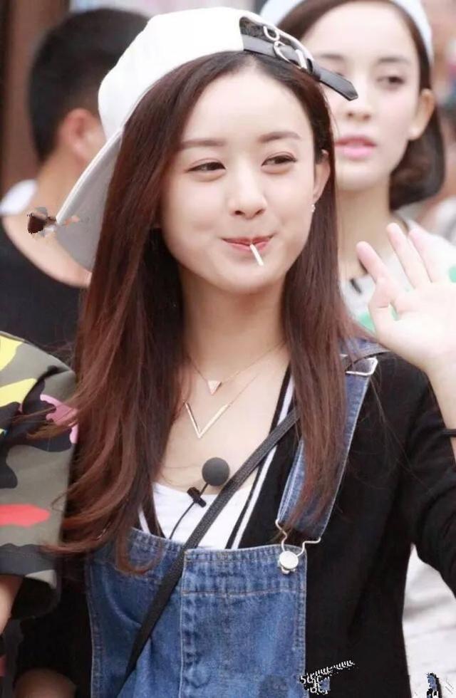 杨颖的艺名翻译后不叫“天使宝贝,”赵丽颖的英文名最逗