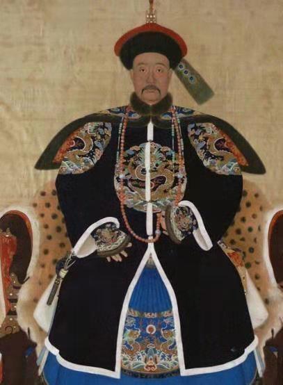 乾隆朝时著名大臣画像,图3是和珅的真实样貌,玉树临风帅气逼人