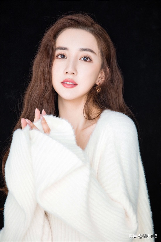 明星陈欣予，娱乐圈女演员，被誉为“胶原蛋白女神”