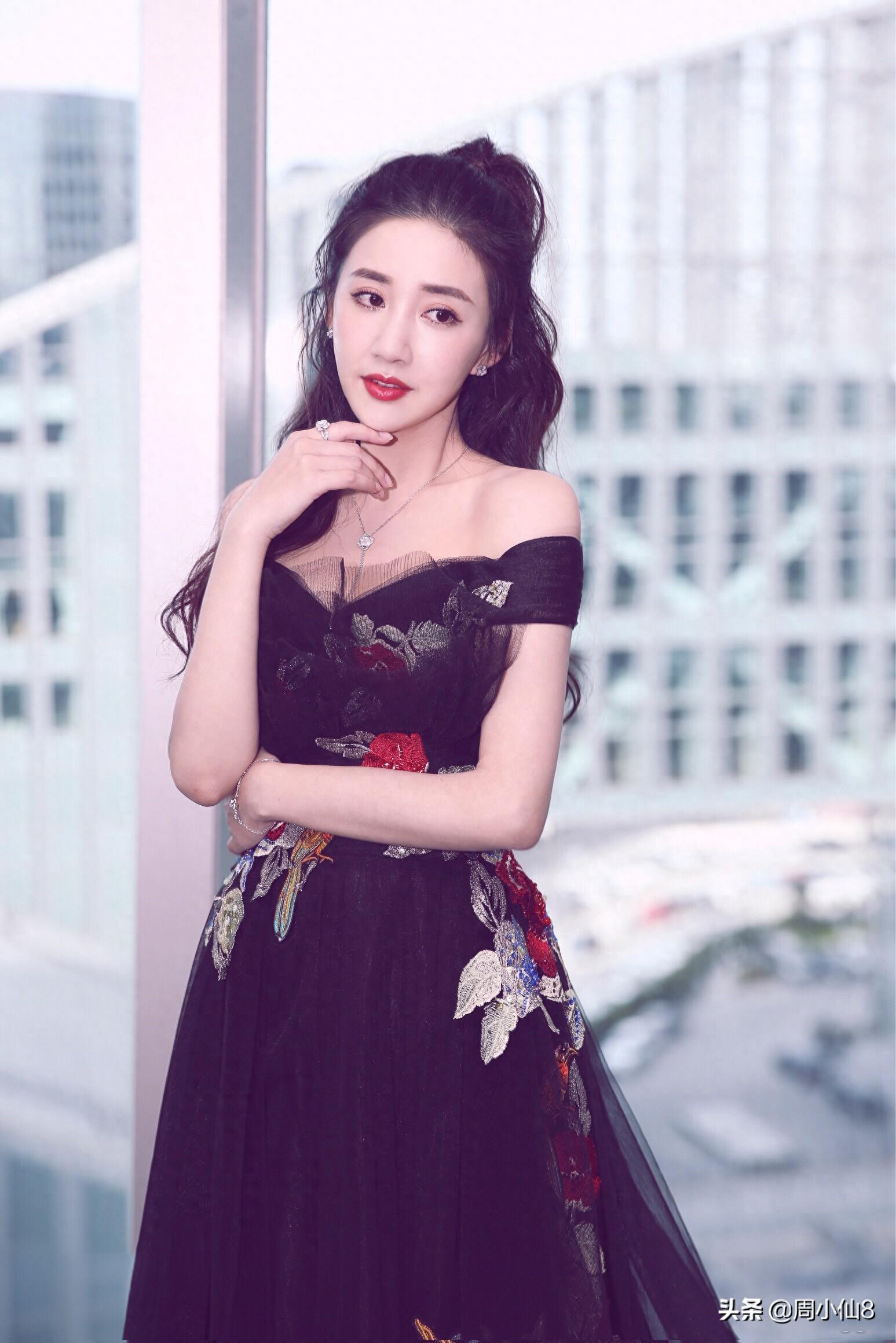 明星陈欣予，娱乐圈女演员，被誉为“胶原蛋白女神”