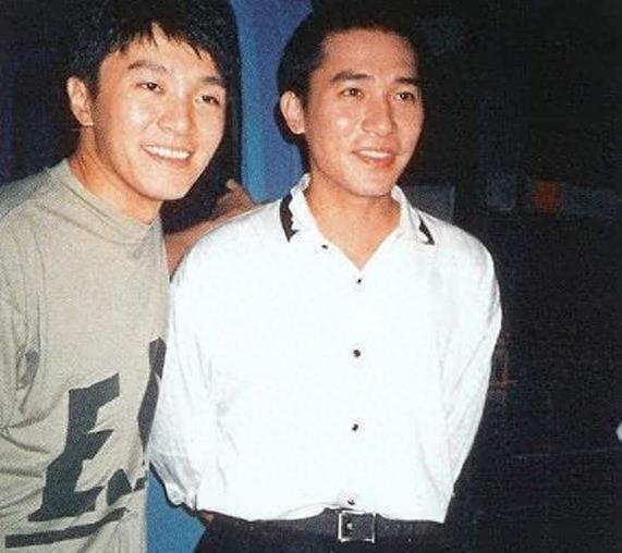 梁朝伟罕见青涩照合集：3岁就拥有一双迷人的电眼，娱乐圈里的“万人迷”真不是盖的！