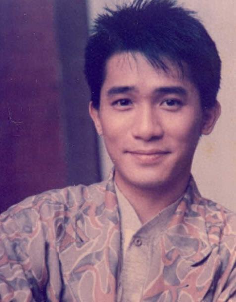 梁朝伟罕见青涩照合集：3岁就拥有一双迷人的电眼，娱乐圈里的“万人迷”真不是盖的！