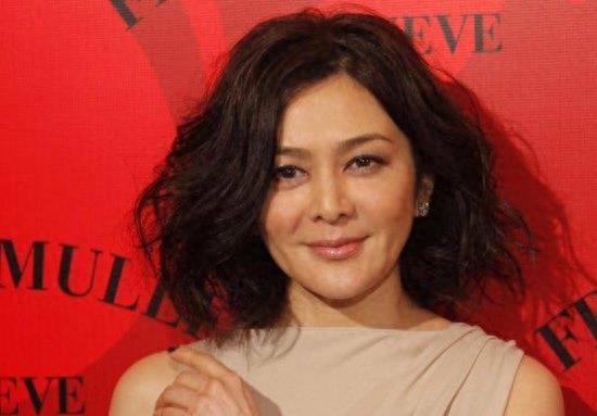 盘点：娱乐圈不为人知缺陷的六大明星，她竟有11个脚趾