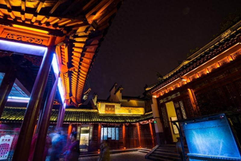 南京夫子庙,中国最大的传统古街市,著名国家AAAAA级旅游景区