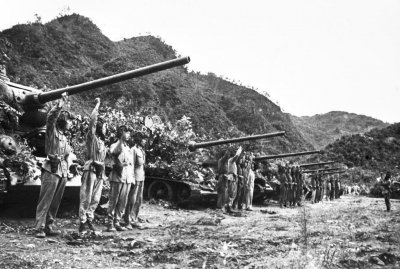 ​朝鲜战争最后一战，南韩背弃美国，15天被我军消灭5.3万韩军