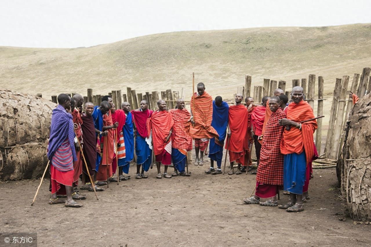 世界上最神秘的马赛人,喝牛血吃牛肉住牛粪房屋,实行一夫多妻制